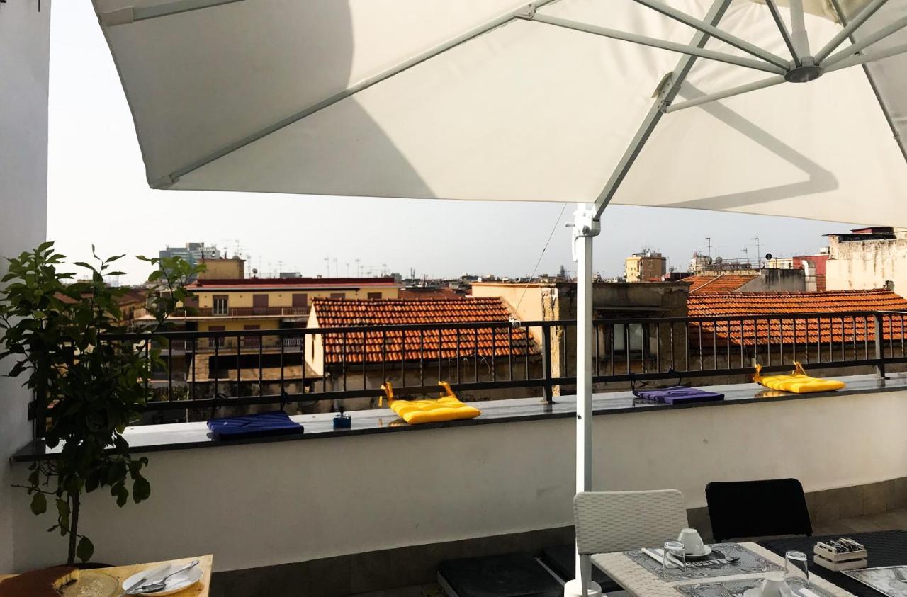 Na Bona Nuttata Nápoles Exterior foto